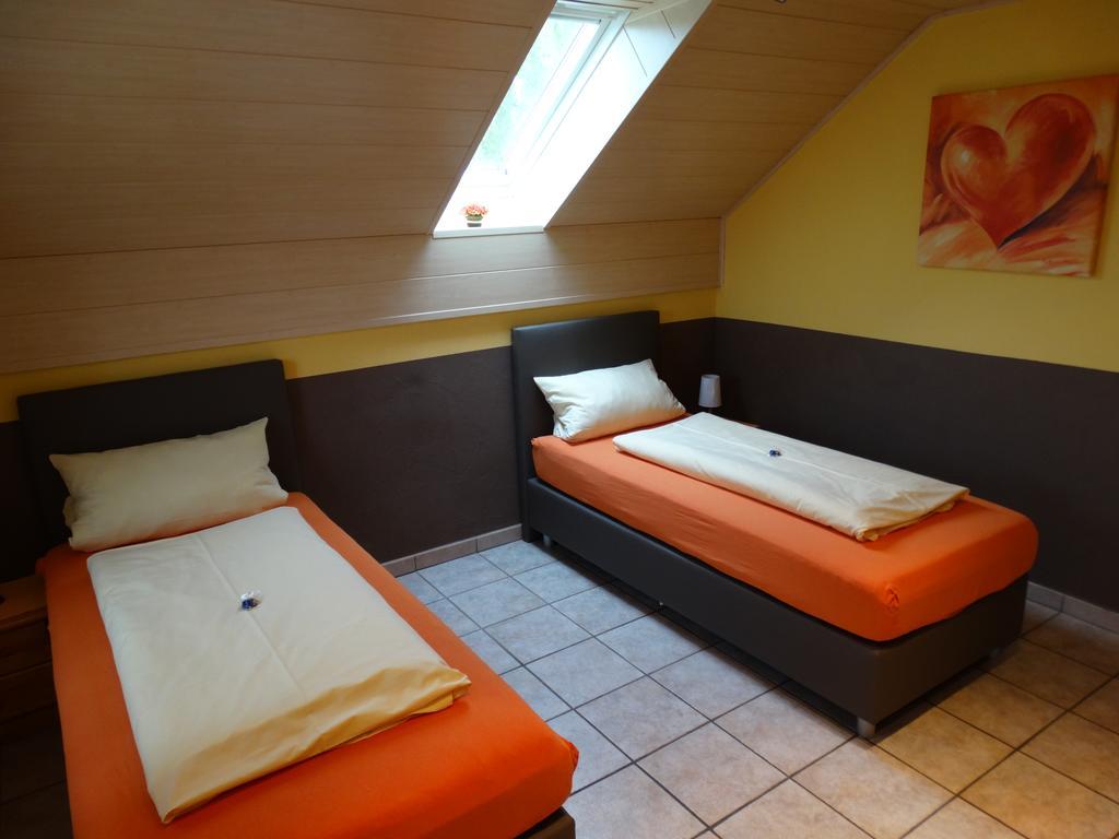 Pension Wolkenstein Langenbruck Exterior foto